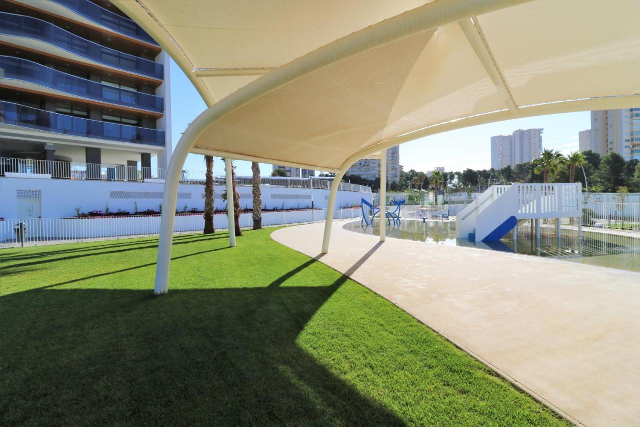 Sunset Waves 18-35 Poniente Beach Resort Бенидорм Екстериор снимка