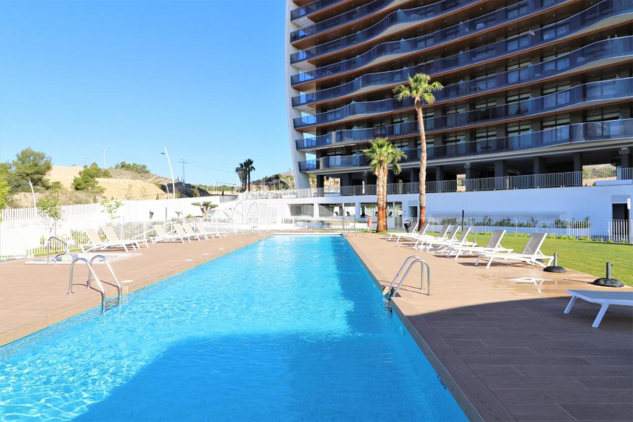 Sunset Waves 18-35 Poniente Beach Resort Бенидорм Екстериор снимка