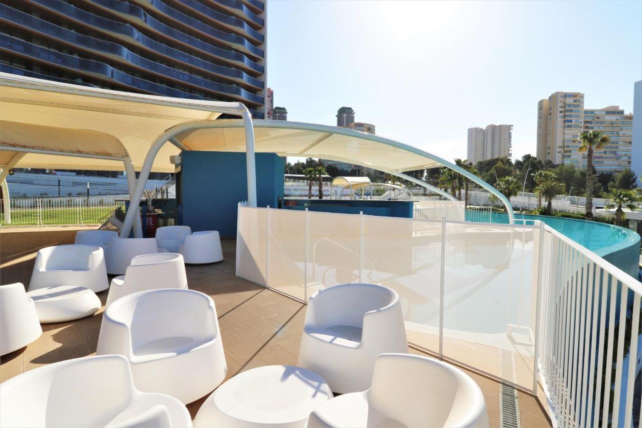 Sunset Waves 18-35 Poniente Beach Resort Бенидорм Екстериор снимка