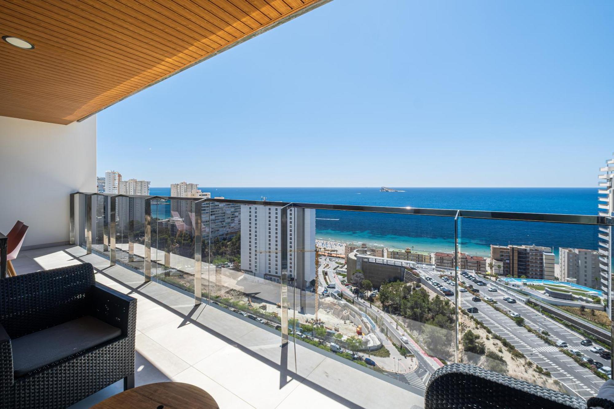 Sunset Waves 18-35 Poniente Beach Resort Бенидорм Екстериор снимка